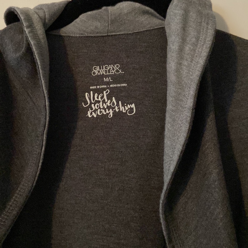 Gray Robe, M/L - Picture 2 of 2